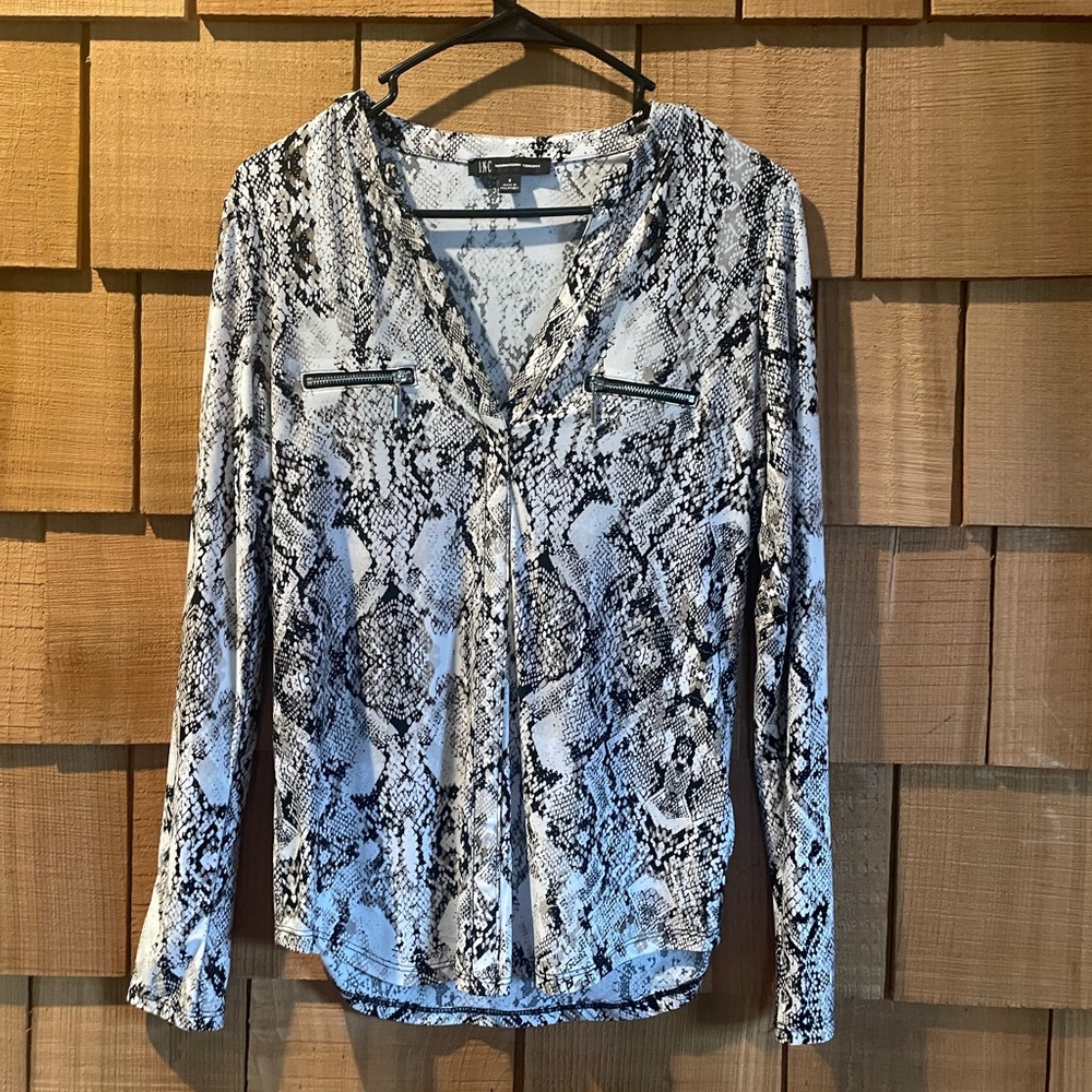 INC International Concepts Black and White Snakeskin Top